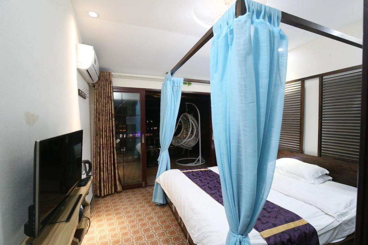 Lqj Riverside Guest House Fenghuang Esterno foto