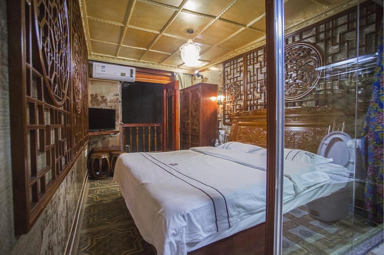 Lqj Riverside Guest House Fenghuang Esterno foto