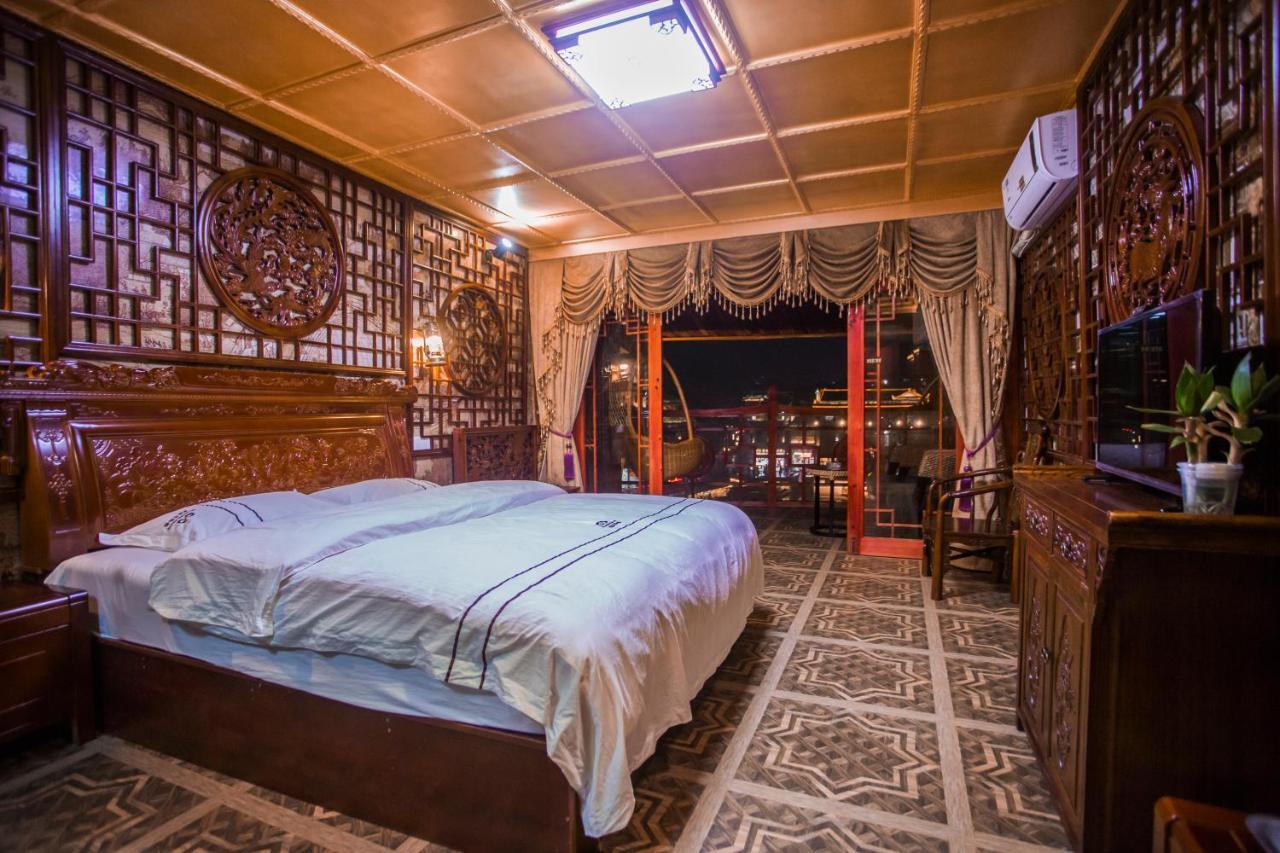 Lqj Riverside Guest House Fenghuang Esterno foto