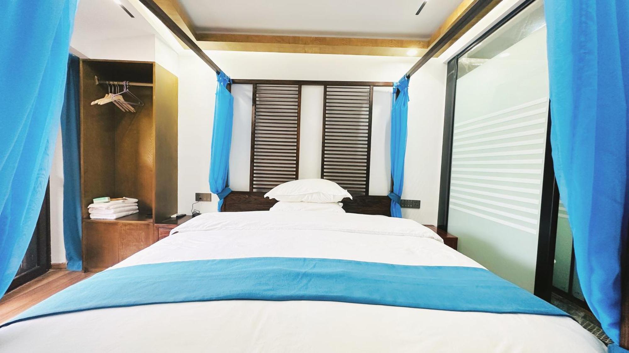 Lqj Riverside Guest House Fenghuang Esterno foto