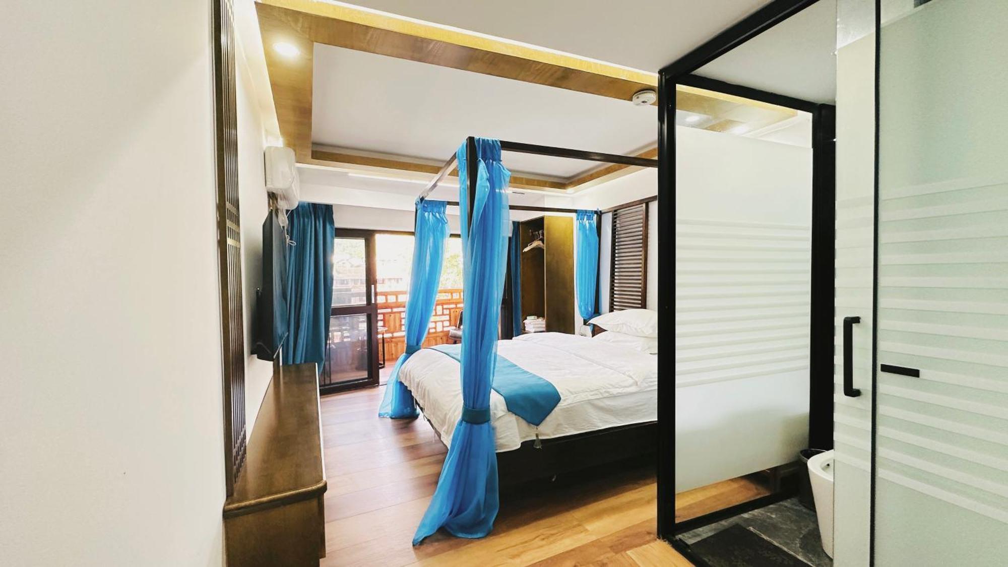 Lqj Riverside Guest House Fenghuang Esterno foto