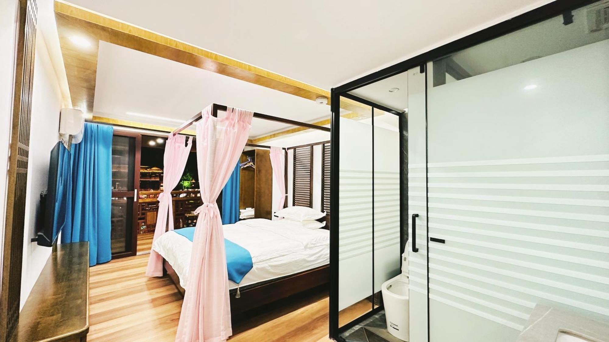 Lqj Riverside Guest House Fenghuang Esterno foto