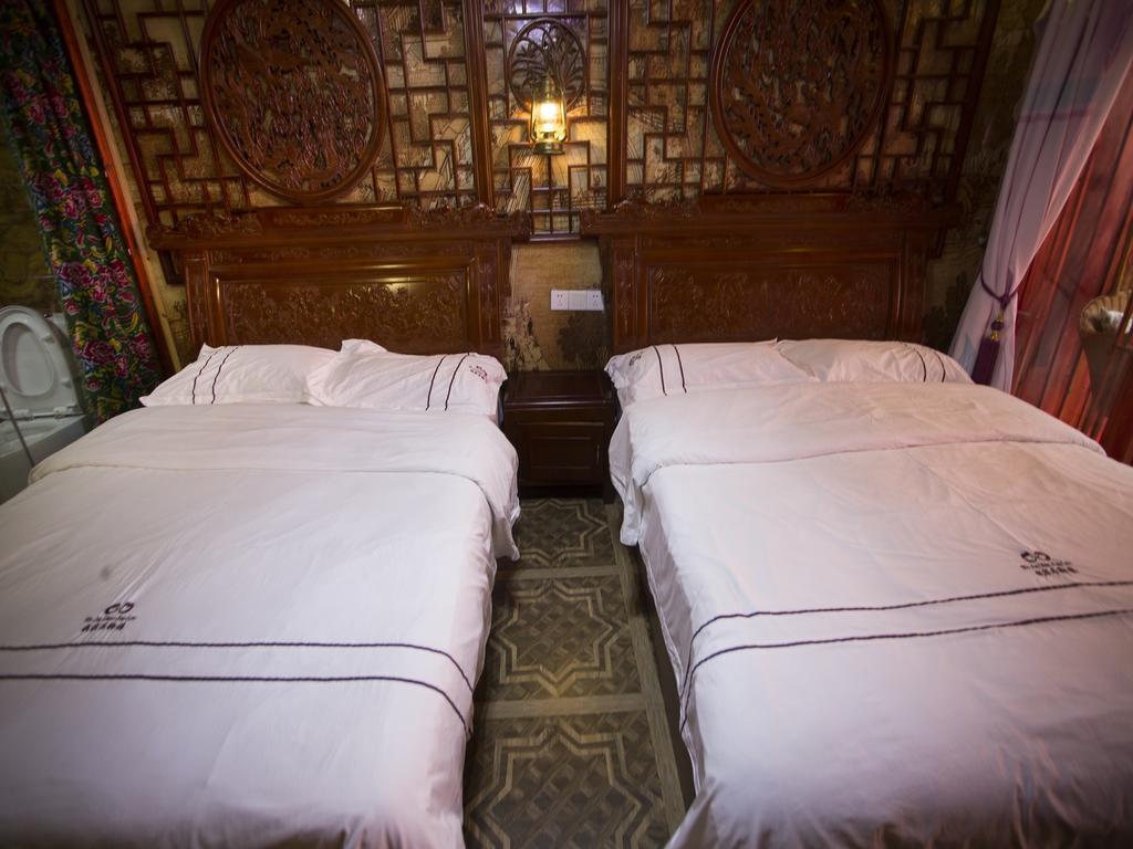Lqj Riverside Guest House Fenghuang Esterno foto
